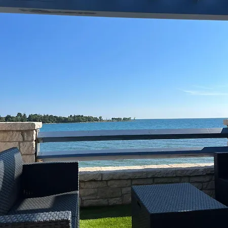 Istrian 1 *